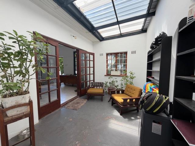 To Let 1 Bedroom Property for Rent in Sea Point Western Cape